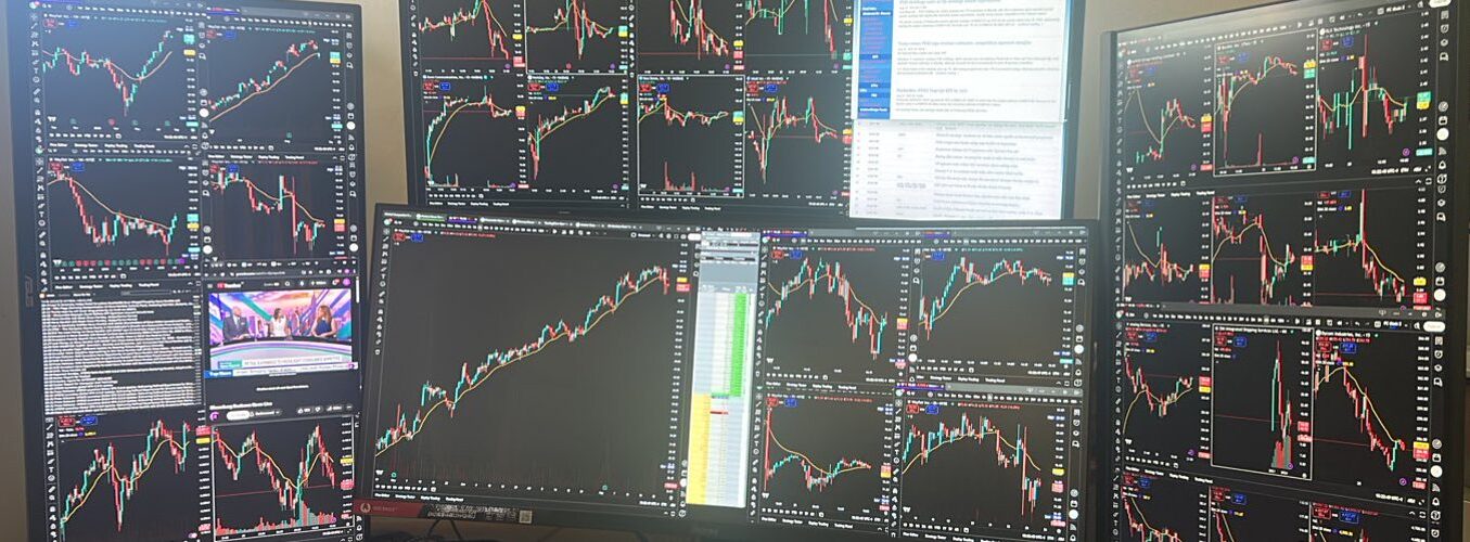 Swing Trader Saan trading desk